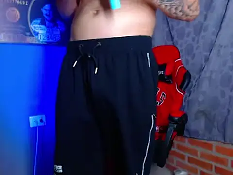 Snapshot of smoker445 chatting on March 19, 11:47 pm smoker445 online show from March 19, 11:47 pm