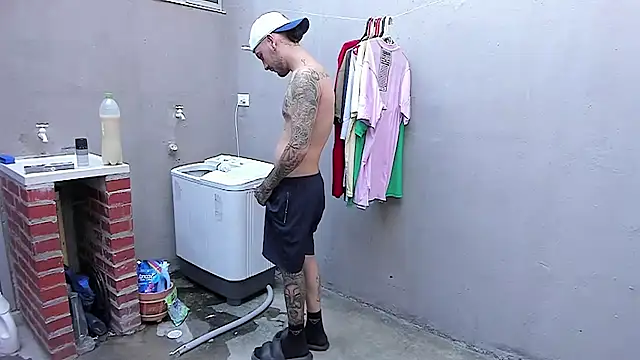 Snapshot of smoker445 chatting on September 26, 8:46 pm smoker445 online show from September 26, 8:46 pm