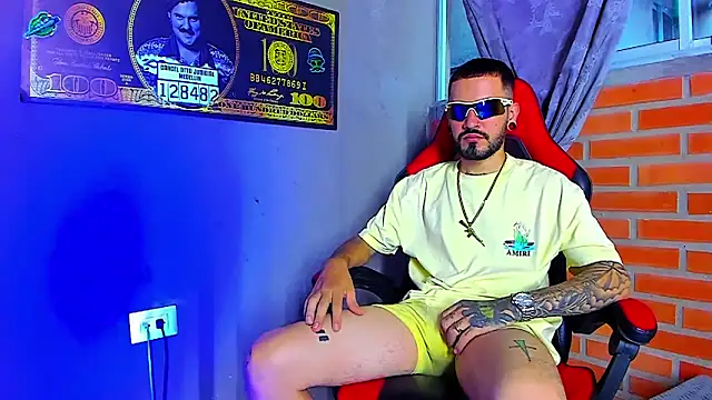 Snapshot of smoker445 chatting on November 7, 9:59 pm smoker445 online show from November 7, 9:59 pm