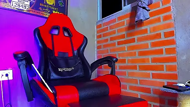 Snapshot of smoker445 chatting on November 23, 2:33 am smoker445 online show from November 23, 2:33 am