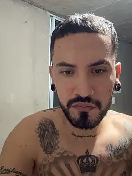 Snapshot of smoker445 chatting on December 1, 7:46 am smoker445 online show from December 1, 7:46 am