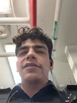 Snapshot of MrDareLover chatting on March 12, 2:23 pm MrDareLover online show from March 12, 2:23 pm