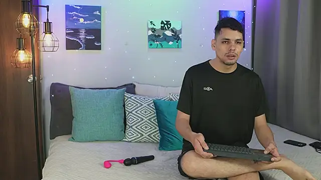 Snapshot of Cleoanubis- chatting on October 25, 5:26 am Cleoanubis- online show from October 25, 5:26 am