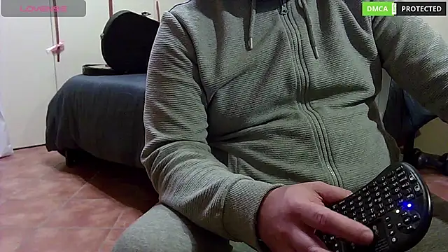 MultiOrgasmicLover online show from December 26, 8:11 pm