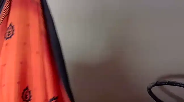 lola-   online show from December 6, 4:17 pm