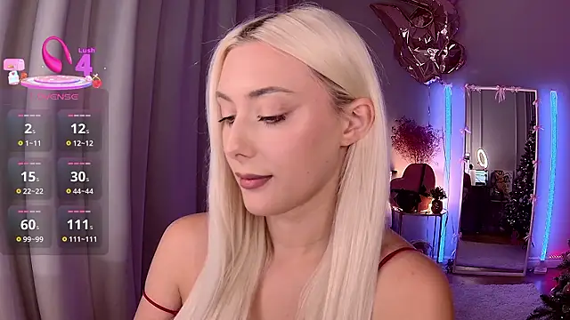 LoryWood online show from January 13, 5:29 pm