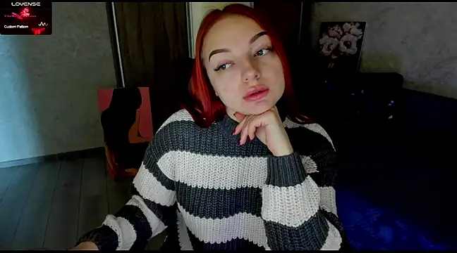 Snapshot of Stella__Cox chatting on February 6, 6:29 am Stella Cox online show from February 6, 6:29 am