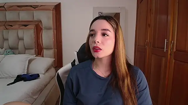 emilyaboott online show from March 7, 12:18 am