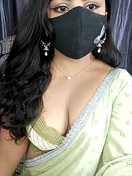 Snapshot of Tanvi-patil chatting on June 7, 6:50 am Tanvi-patil online show from June 7, 6:50 am