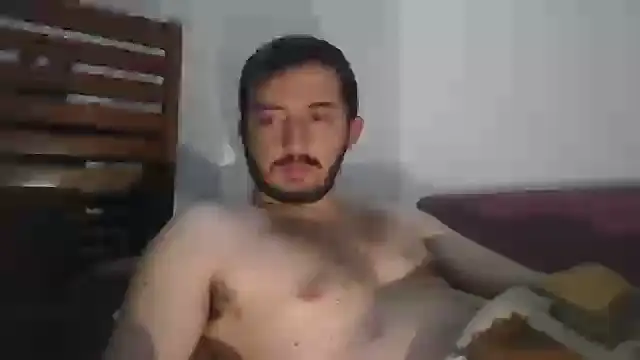 laynufff online show from December 10, 3:33 pm