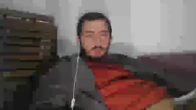 laynufff online show from December 19, 7:51 pm