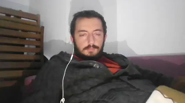 laynufff online show from January 12, 6:05 pm