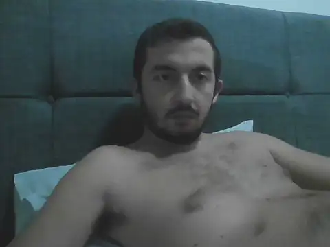 laynufff online show from October 31, 4:52 pm