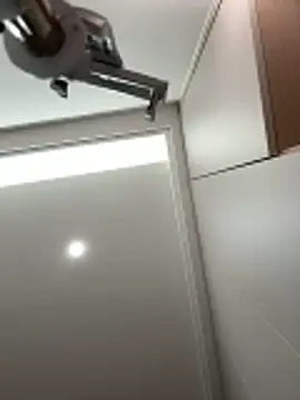 palzkybi123 online show from December 5, 12:52 am