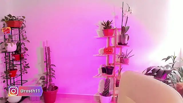 rossth1 online show from November 14, 8:51 pm