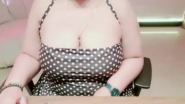 Gracefulgoddess online show from March 8, 9:02 am