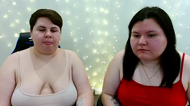 BeckyAndHellen online show from February 4, 11:16 am