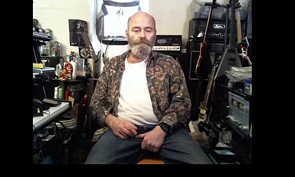 Snapshot of SirGarMack chatting on February 23, 5:10 pm SirGarMack online show from February 23, 5:10 pm