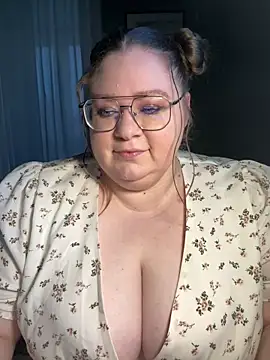 Snapshot of Chloe_WS chatting on March 3, 4:03 am Chloe WS online show from March 3, 4:03 am