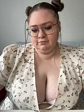 Snapshot of Chloe_WS chatting on March 17, 6:18 am Chloe WS online show from March 17, 6:18 am