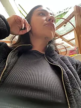 Snapshot of Samy_Vegaa chatting on March 13, 3:39 pm Samy Vegaa online show from March 13, 3:39 pm