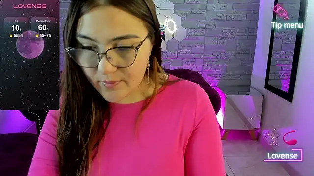 conniejames m online show from December 17, 12:22 pm