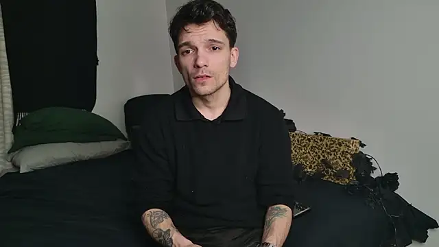 JackDesFeux online show from March 8, 2:04 am