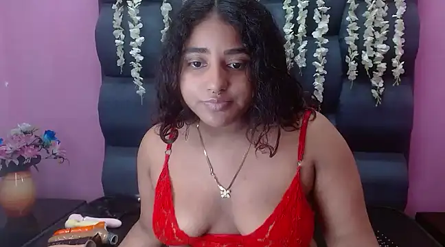 Sofia Hernandez  online show from March 16, 6:20 am