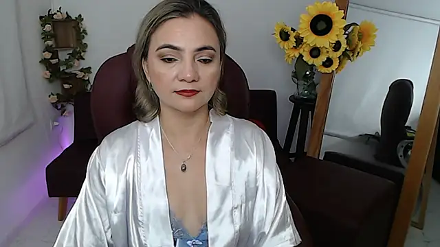 Snapshot of ana_milf chatting on July 4, 2:12 pm ana milf online show from July 4, 2:12 pm