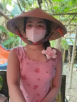 BabyThree  online show from January 25, 8:53 am