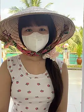 BabyThree  online show from January 27, 8:18 am