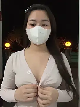 BabyThree  online show from January 28, 2:21 pm