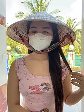 BabyThree  online show from February 9, 7:27 am