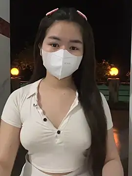 BabyThree  online show from February 22, 2:30 pm