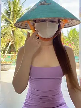 BabyThree  online show from March 10, 8:19 am