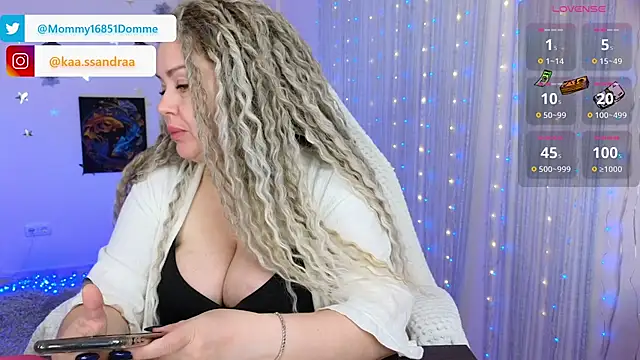 Snapshot of misskaassandraa chatting on January 2, 6:12 pm misskaassandraa online show from January 2, 6:12 pm