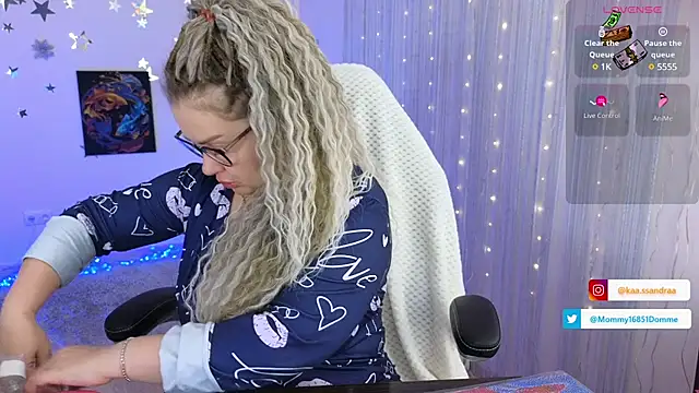 Snapshot of misskaassandraa chatting on January 19, 4:57 pm misskaassandraa online show from January 19, 4:57 pm