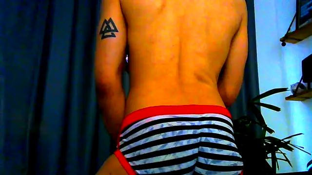 funguybr36 online show from March 7, 8:17 pm