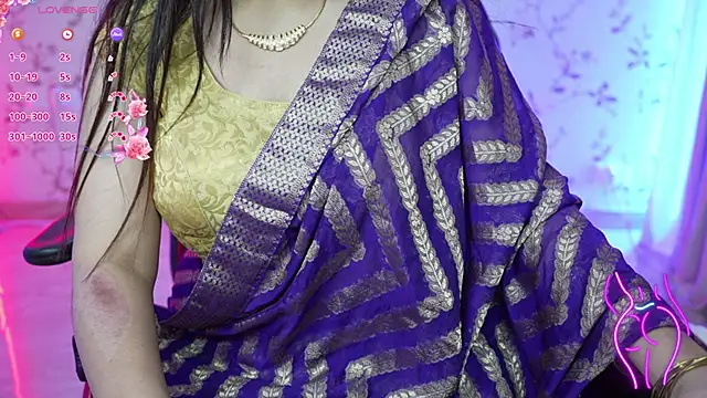 Snapshot of only_aleesha chatting on January 21, 6:02 pm only aleesha online show from January 21, 6:02 pm