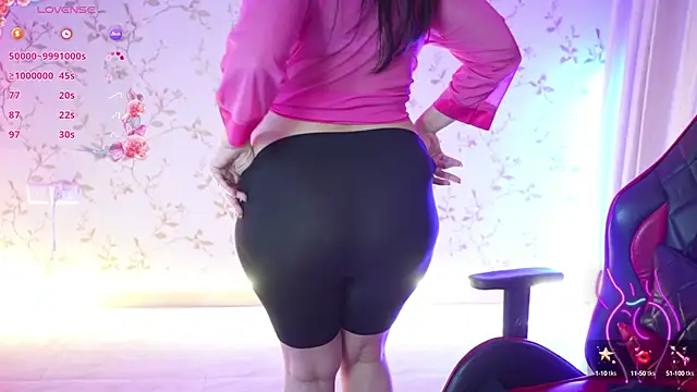 Snapshot of only_aleesha chatting on March 1, 8:10 pm only aleesha online show from March 1, 8:10 pm