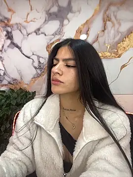 liss hot  online show from October 27, 2:43 pm