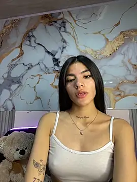 liss hot  online show from November 20, 8:08 pm