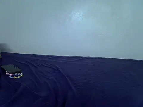 Snapshot of laetitia_ chatting on November 26, 8:15 am laetitia online show from November 26, 8:15 am