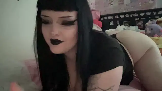 FaeKelly online show from February 11, 12:28 am