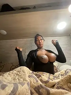 Snapshot of CUMQUEEN-XXX69 chatting on September 17, 5:20 am CUMQUEEN-XXX69 online show from September 17, 5:20 am