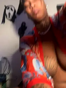 Snapshot of CUMQUEEN-XXX69 chatting on December 22, 7:27 am CUMQUEEN-XXX69 online show from December 22, 7:27 am