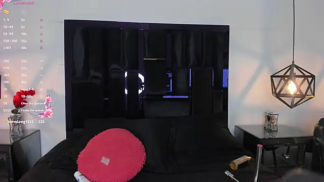 Zayda 1 online show from February 17, 10:25 pm