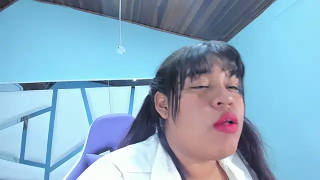 Snapshot of chanel_hot_001 chatting on December 4, 4:27 pm chanel hot 001 online show from December 4, 4:27 pm