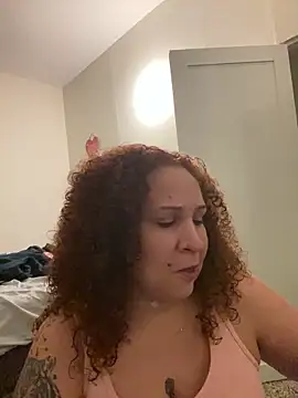 ladycreamypr2 online show from February 19, 3:24 am