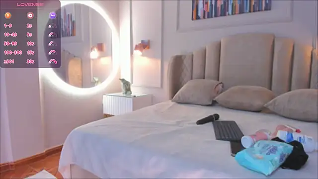 Snapshot of aria_greco chatting on December 14, 6:13 am aria greco online show from December 14, 6:13 am